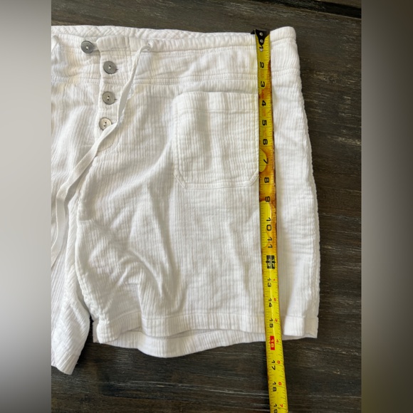 SUNDANCE button up cotton shorts - Picture 1 of 8